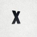 Γράμμα "Z" από ακρυλικό πλαστικό πάχος 3mm, Μαύρο - Λευκό - Κόκκινο - Μπλέ, ύψος 74mm και 120mm